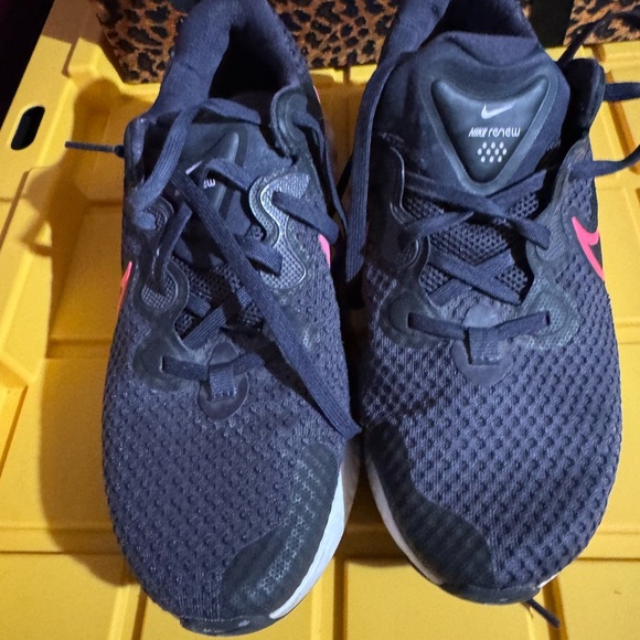 Nike Black and Pink Athletic Shoes with Mesh Upper - Picture 1 of 5